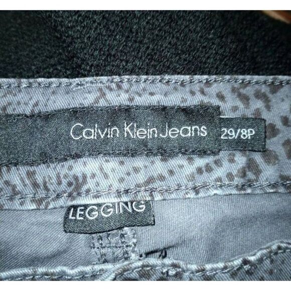 CALVIN KLEIN BLACK & GRAY SNAKE PRINT LEGGINGS SZ.8P EUC - Picture 6 of 8